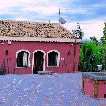 Alloggio per agriturismo Dolcetna SantʼAlfio