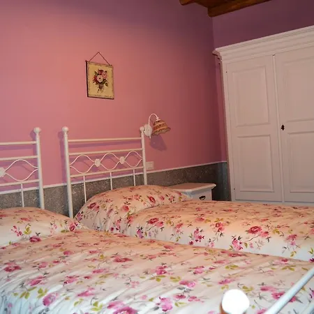 Dolcetna Alloggio per agriturismo SantʼAlfio